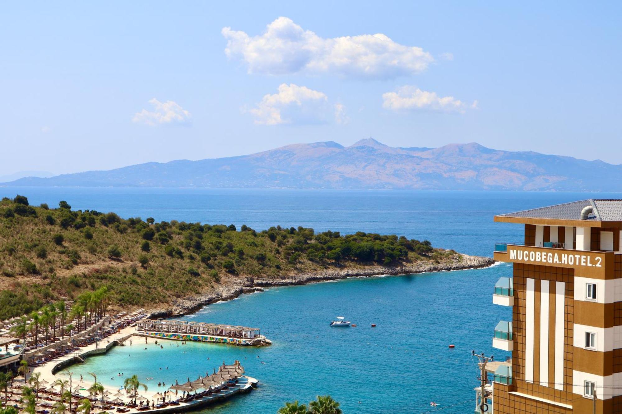 Mucobega Hotel 2 Sarandë Esterno foto