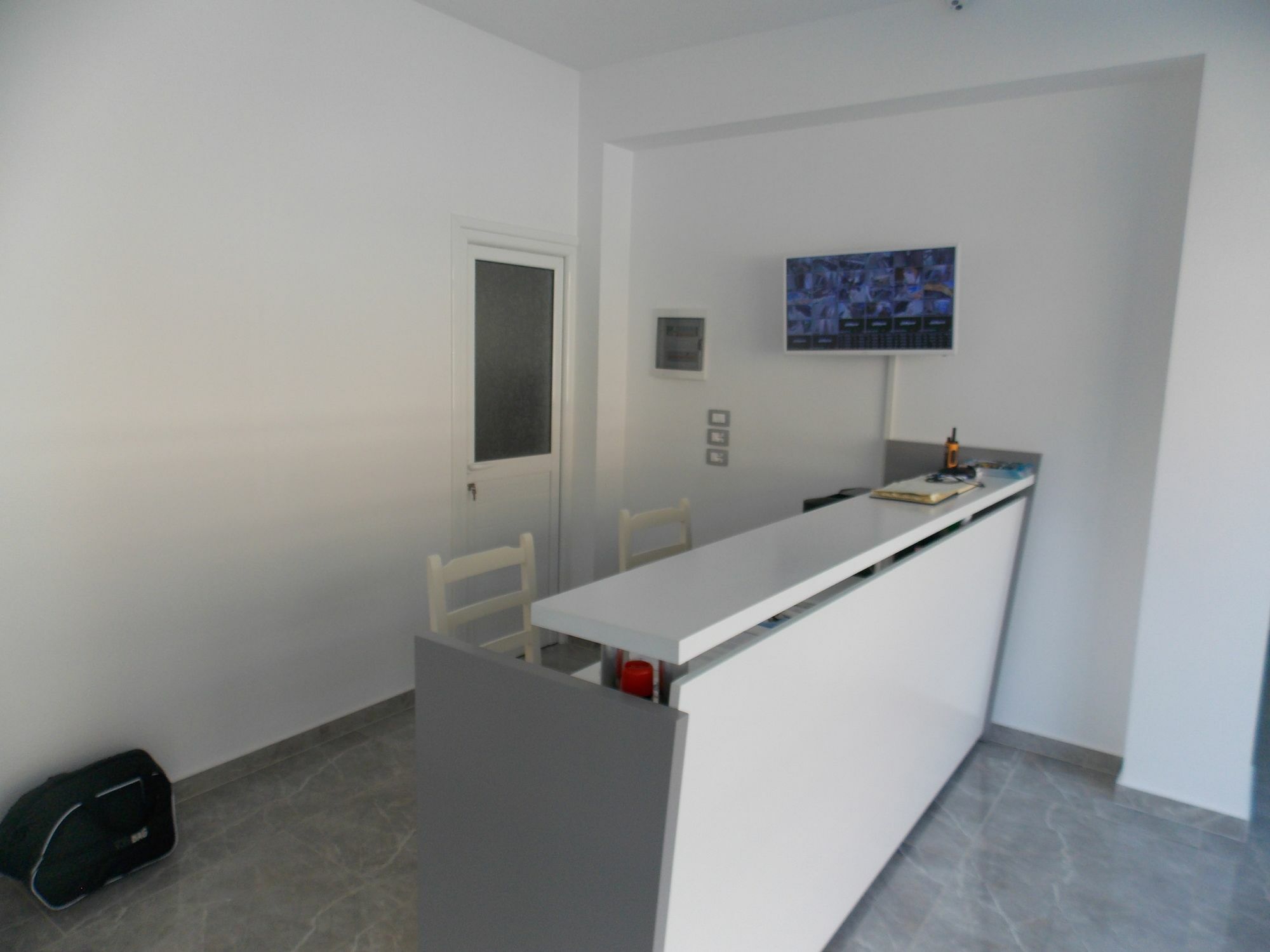 Mucobega Hotel 2 Sarandë Esterno foto