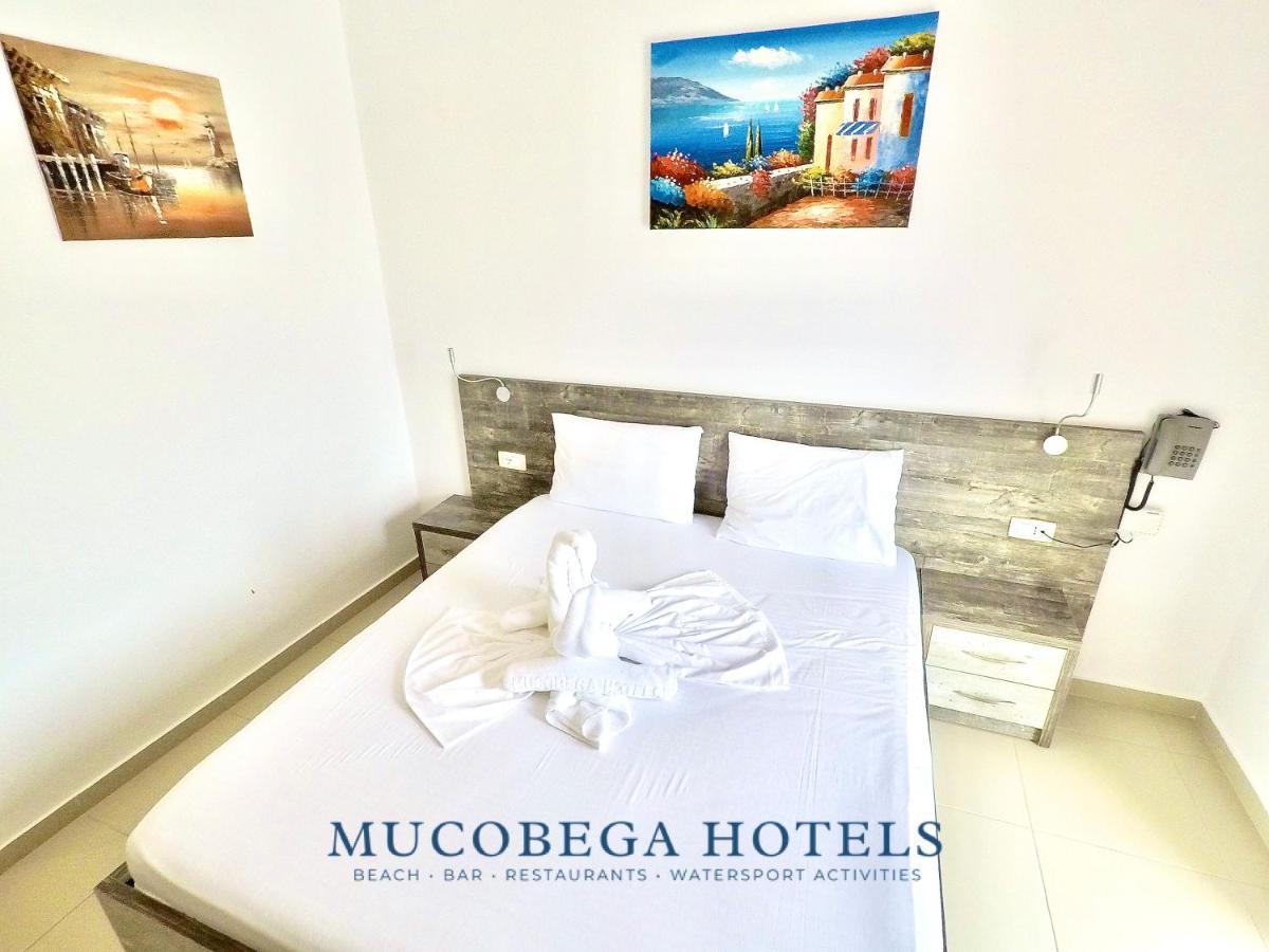 Mucobega Hotel 2 Sarandë Esterno foto